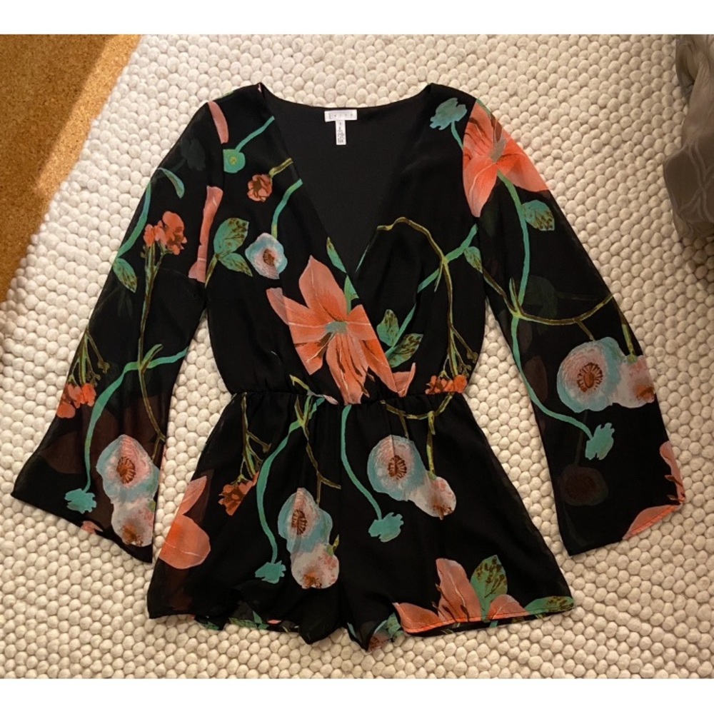 Leith Floral Black V-Neck Women's romper long sleeve size small S
